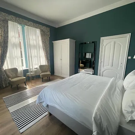 Damseaux Hotel